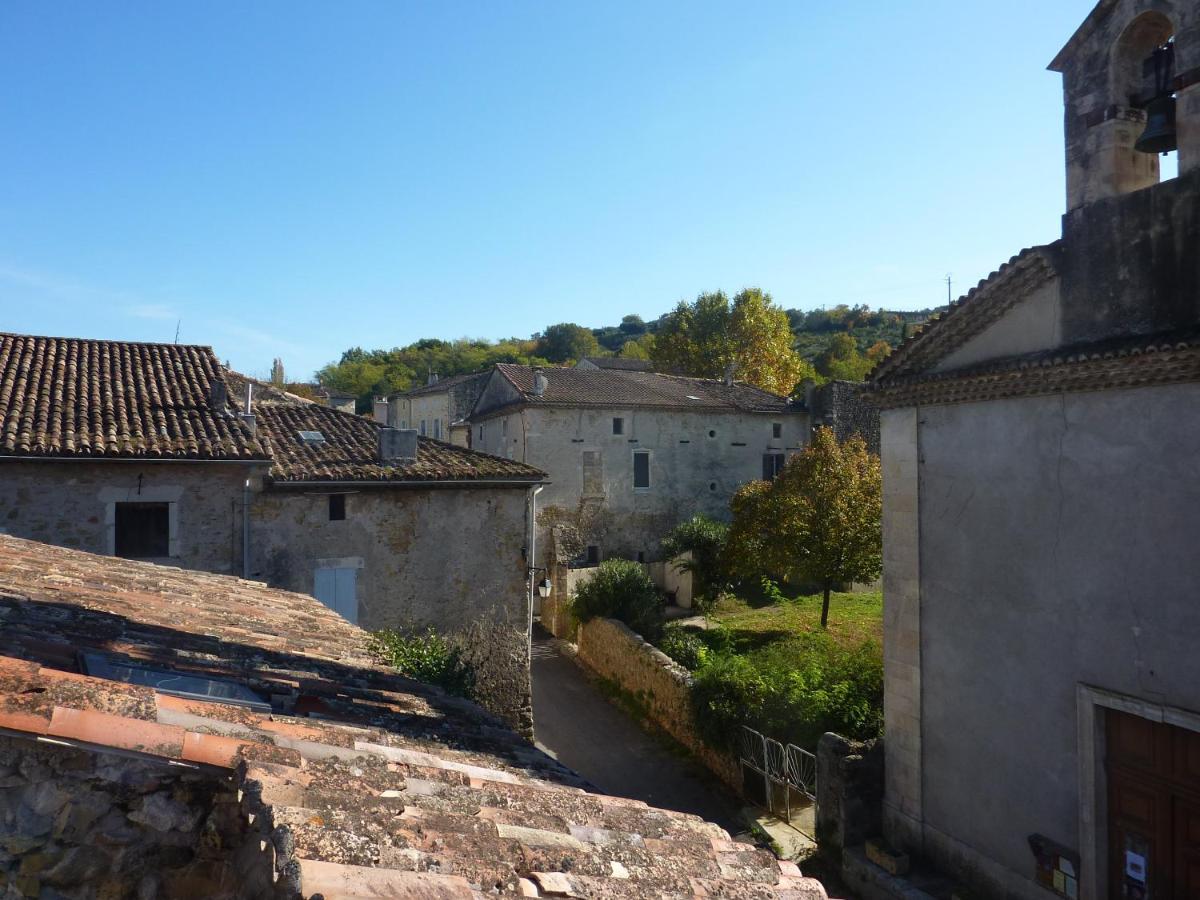 Le Ciel Par-Dessus Le Toit Bed and Breakfast Salavas Exterior foto